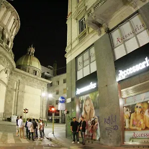 Casa Milano- And , Milán Italia