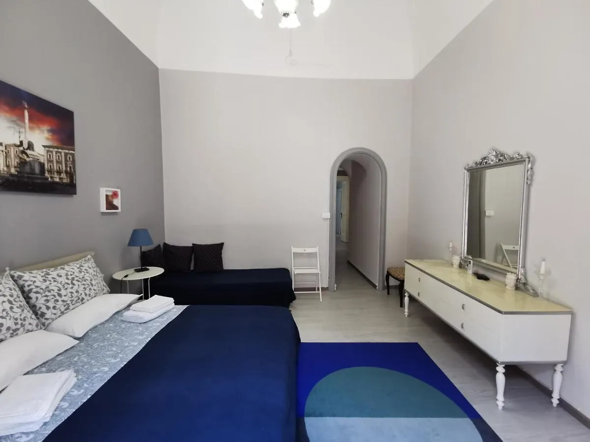 Two Rooms Bellini Aeroporto di Catania Fontana Rossa
